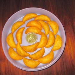 Cheo's Colombian Empanadas