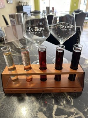 De Tierra Vineyards by null