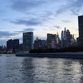 Circle Line Sightseeing Cruises - Boat Tours Near Me - New York, New York