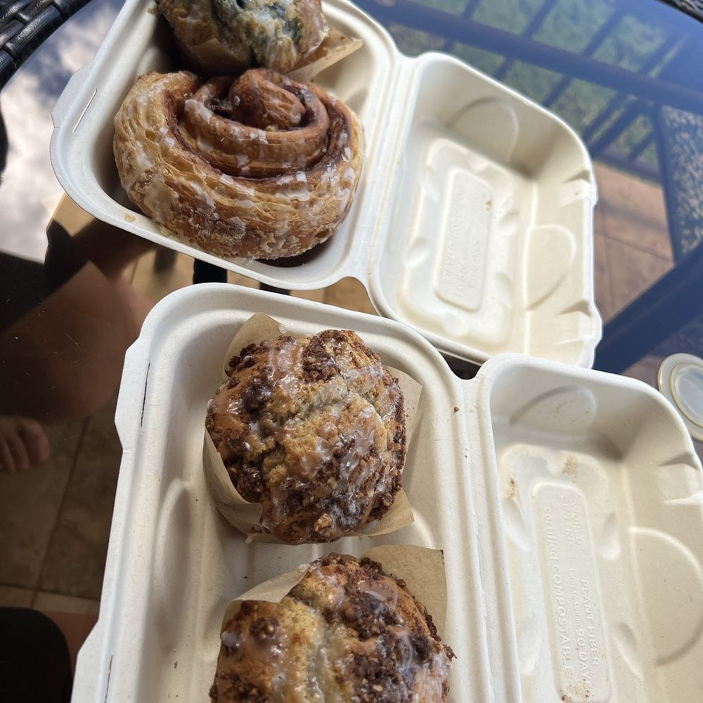 Sugar Beach Bake Shop - Bakeries Near Me - Kihei, Hawaii