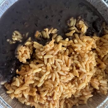 Estrellita Poblana - Yellow rice and black beans as a side for the chicken quesadilla - Mexican Near Me - Bronx, New York Estrellita Poblana - Yellow rice and black beans as a side for the chicken quesadilla - Mexican Near Me - Bronx, New York