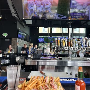 Junction Bar & Grill - Cali Club - Sports Bars Near Me - San Diego, California Junction Bar & Grill - Cali Club - Sports Bars Near Me - San Diego, California
