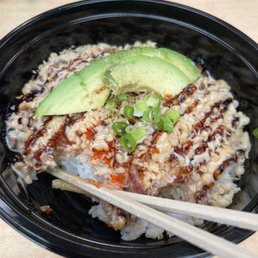Crunch Donburi (spicy ahi with avocado and crunchy bits) Crunch Donburi (spicy ahi with avocado and crunchy bits)