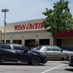 Winn-Dixie - The front door