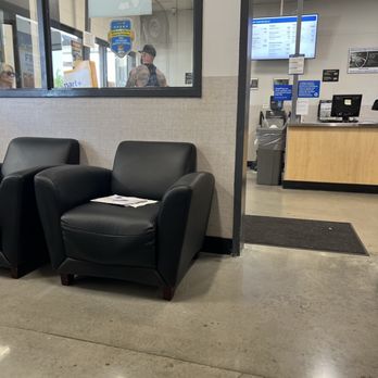 Walmart Auto Care Centers - Waiting area by check in and check out. - Tires Near Me - Pinellas Park, Florida Walmart Auto Care Centers - Waiting area by check in and check out. - Tires Near Me - Pinellas Park, Florida
