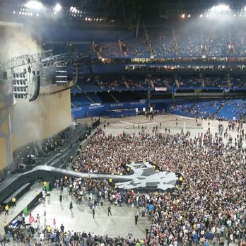 Rogers Centre - Stadiums & Arenas Near Me - Toronto, Ontario Rogers Centre - Stadiums & Arenas Near Me - Toronto, Ontario