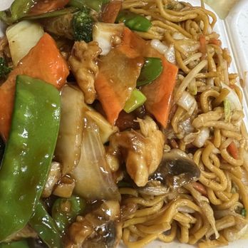 China Chef - Chicken with Garlic Sauce - Chinese Near Me - Orlando, Florida