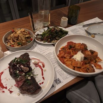 Sixty Vines - New American Near Me - Charlotte, North Carolina
