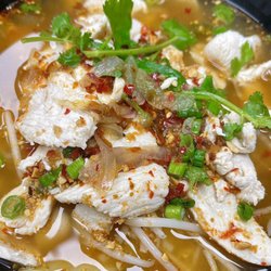 HUNGRY BOY Thai Cafe' - Tom Yum Noodle soup. Vegetarian option with Tofu or Mixed vegetables