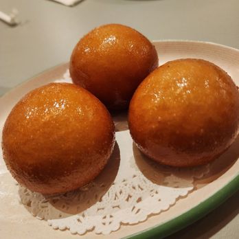 Tim Ho Wan - Fried gold lava egg buns - Dim Sum Near Me - Irvine, California
