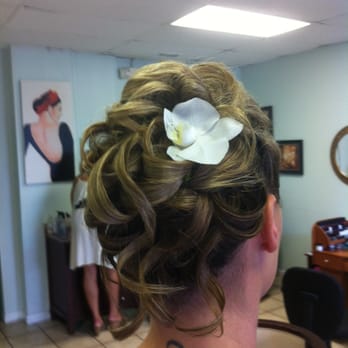 Headlines Salon - beachy tendril up-do by Jonathan - Hair Salons Near Me - Key West, Florida Headlines Salon - beachy tendril up-do by Jonathan - Hair Salons Near Me - Key West, Florida