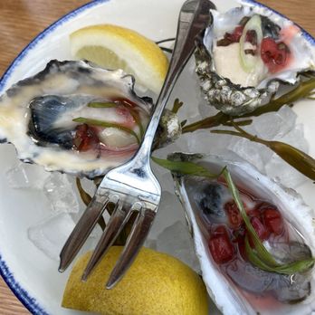 Cindy's Rooftop - Oysters - New American Near Me - Chicago, Illinois