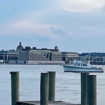 Severn Inn - View from outdoor seating area - Seafood Near Me - Annapolis, Maryland