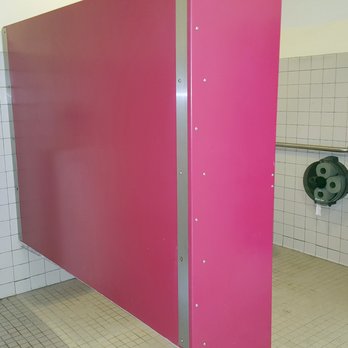 Colohatchee Park - Clean Rest Room Facilities - Parks Near Me - Wilton Manors, Florida