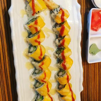 Domo Sushi - Mango roll - Sushi Bars Near Me - Virginia Beach, Virginia
