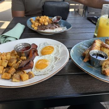 Local Kitchen - Steak and Eggs French Toast - Cocktail Bars Near Me - Torrance, California