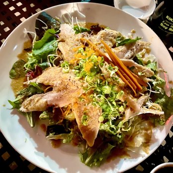 Go Fish Sushi Bar - Seared albacore salad with garlic ponzu dressing - Sushi Bars Near Me - Simi Valley, California Go Fish Sushi Bar - Seared albacore salad with garlic ponzu dressing - Sushi Bars Near Me - Simi Valley, California