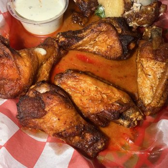 Brewster's Bar & Grille - Famous wings medium - New American Near Me - Portland, Tennessee Brewster's Bar & Grille - Famous wings medium - New American Near Me - Portland, Tennessee