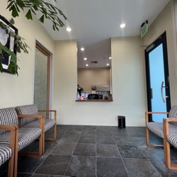 Kigawa Dental - Front office patient check in