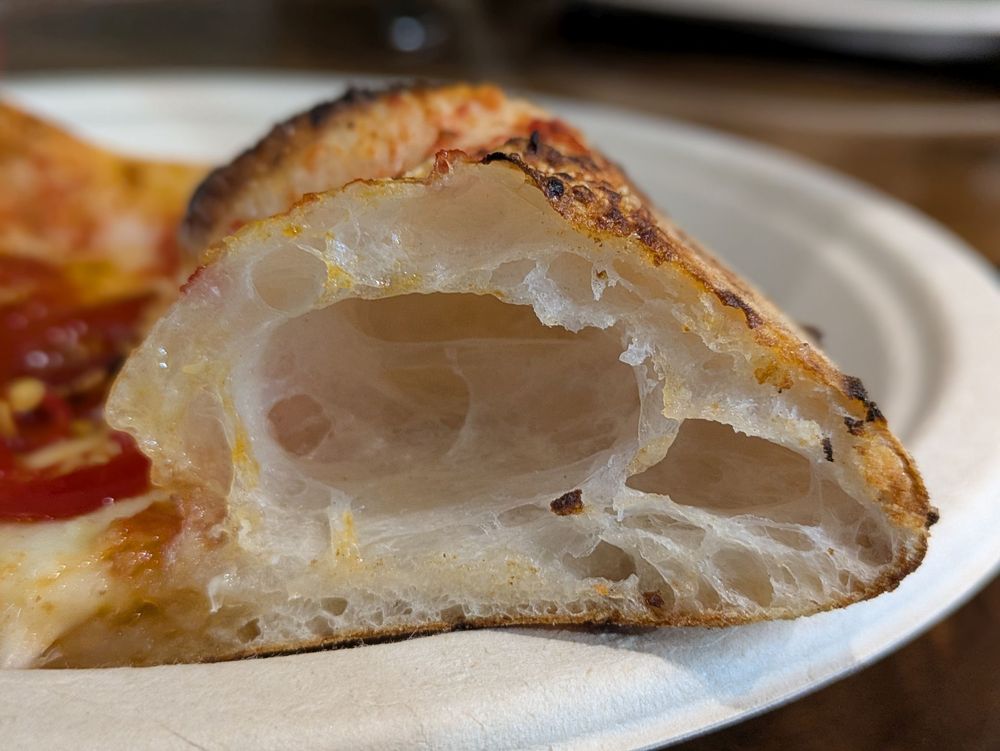 Solamente Pizza - Photo 3