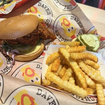 Dave's Hot Chicken - Number 3 - Chicken Shop Near Me - Toledo, Ohio