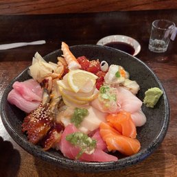 Chirashi Sushi