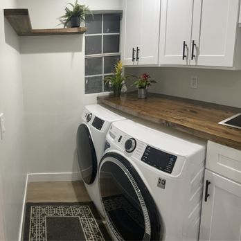 Sosa Remodeling & Construction - Laundry Room with sink - General Contractors Near Me Sosa Remodeling & Construction - Laundry Room with sink - General Contractors Near Me