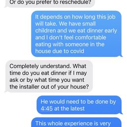Text interchange highlighting the unprofessional encounter Text interchange highlighting the unprofessional encounter