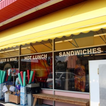 Harry's Corner Store - the outside of the store - Convenience Stores Near Me - Longboat Key, Florida