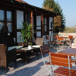 Restaurant & Winzerhof Weißenberger - Eigenbauweine genießen auf unserer schönen Sonnenterrasse