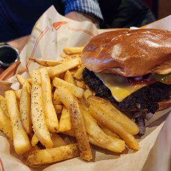 Chili's - American Near Me - North Brunswick, New Jersey