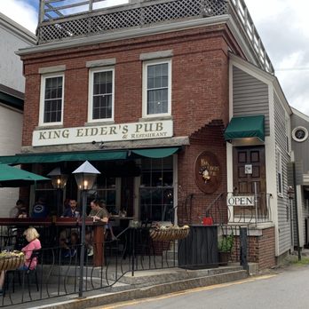 King Eider's Pub - Exterior - Pubs Near Me - Damariscotta, Maine