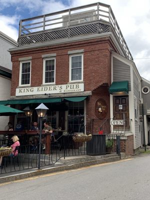 King Eider's Pub by null