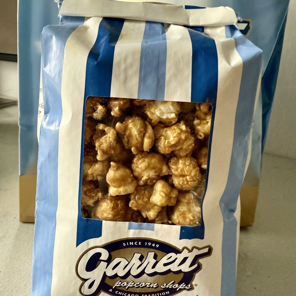 Garrett Popcorn Shops - Popcorn Shops Near Me - Chicago, Illinois