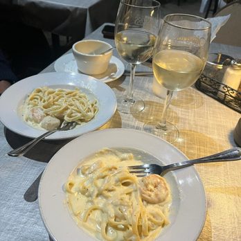 Oliverio's Ristorante - Seafood Alfredo - Italian Near Me - Morgantown, West Virginia Oliverio's Ristorante - Seafood Alfredo - Italian Near Me - Morgantown, West Virginia