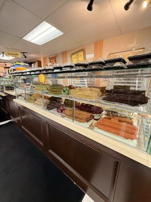 The Golden Nuts by null