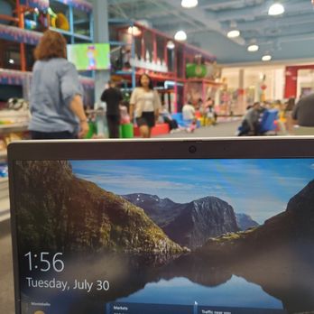 Candeeland - Great, clean, and safe place for my daughter to play as I work. - Indoor Playcenter Near Me - Downey, California Candeeland - Great, clean, and safe place for my daughter to play as I work. - Indoor Playcenter Near Me - Downey, California