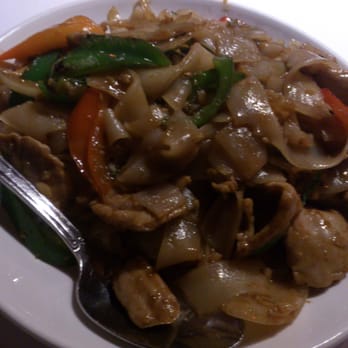 Tommy Thai - Pad kee maw w pork - Cambodian Near Me - Mountain View, California Tommy Thai - Pad kee maw w pork - Cambodian Near Me - Mountain View, California