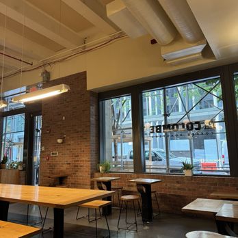 La Colombe Hudson Square - Coffee & Tea Near Me - New York, New York