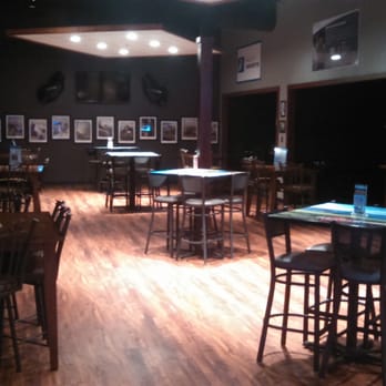 Golf Addiction - the interior of a sports bar - American Near Me - Fargo, North Dakota Golf Addiction - the interior of a sports bar - American Near Me - Fargo, North Dakota