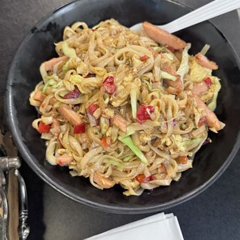 949 Grill Lounge - Hunan Stir-Fried Noodles - Barbeque Near Me - Irvine, California