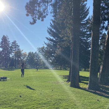 Drake Park and Mirror Pond - Parks Near Me - Bend, Oregon