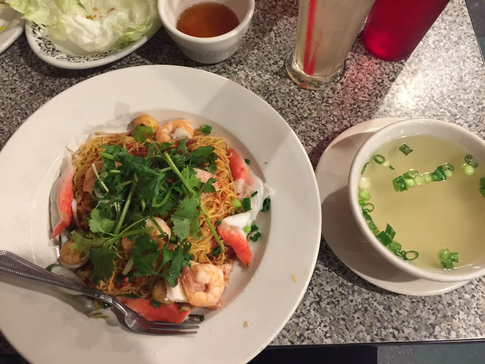 Order Mi Bo Kho food online from Pho Saigon store, Memphis on bringmethat.com