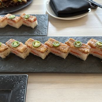 Miku - Salmon Oshi Salmon - Japanese Near Me - Vancouver, British Columbia