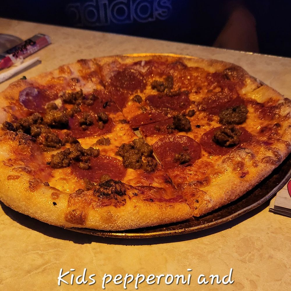 Bubba's 33 - Kid loved it - Pizza Near Me - Chesapeake, Virginia