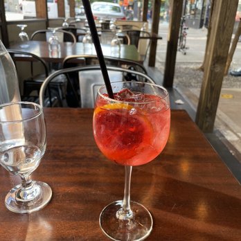 Black Oak on Fifth - The plum spritzer - delish! - New American Near Me - Brooklyn, New York Black Oak on Fifth - The plum spritzer - delish! - New American Near Me - Brooklyn, New York