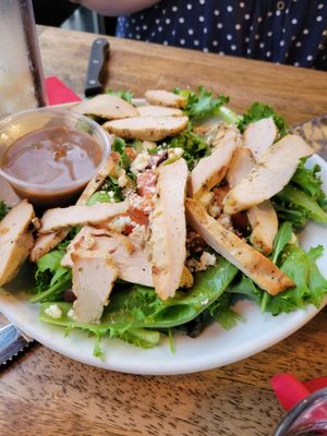 Bailey's Bar & Grille by null