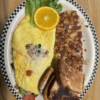 Black Bear Diner Beaverton - American Near Me - Beaverton, Oregon