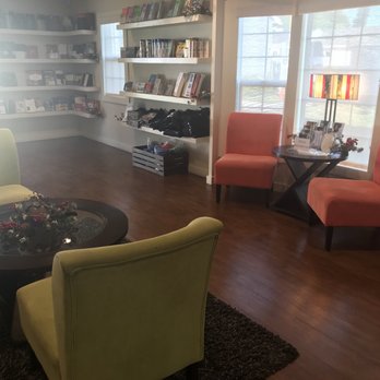 Common Ground - Coffee & Tea Near Me - Los Angeles, California