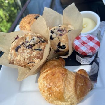 Perch - Bread service - Lounges Near Me - Los Angeles, California